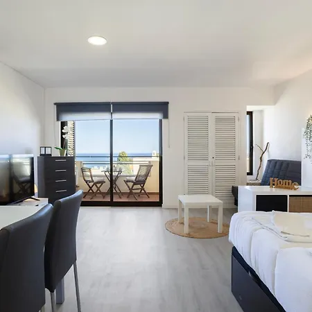 Alta Vista Sea View 公寓 *